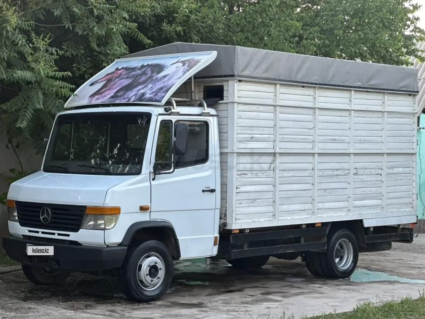 Мерседес грузовой