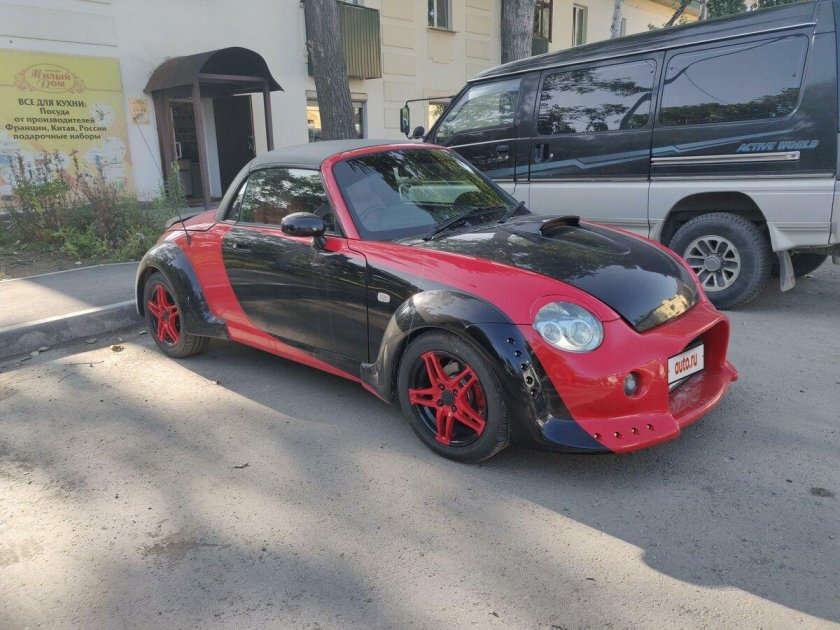 Дайхатсу красная