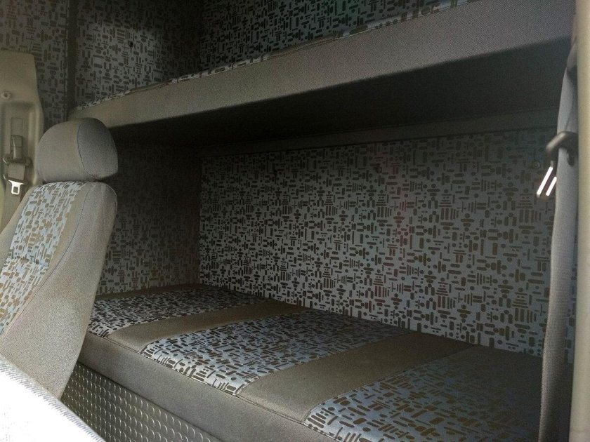 Закабинный спальник на Газель 3302
