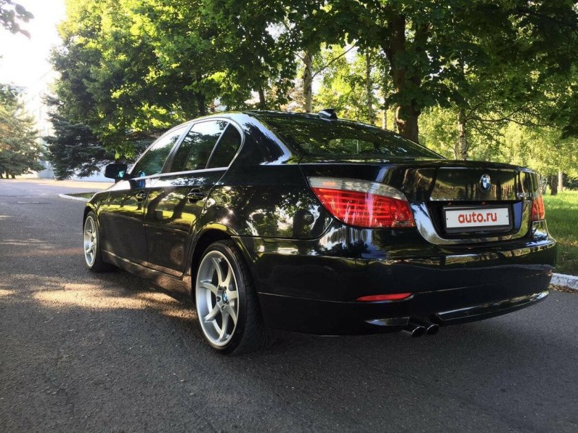 БМВ е60 2008