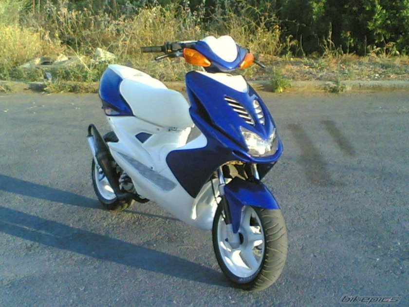 Yamaha Aerox 50