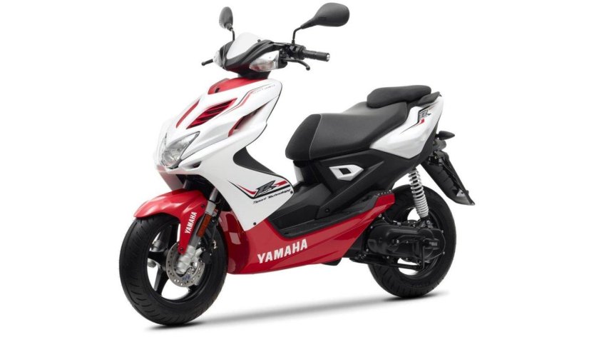 Скутер Yamaha Aerox 50