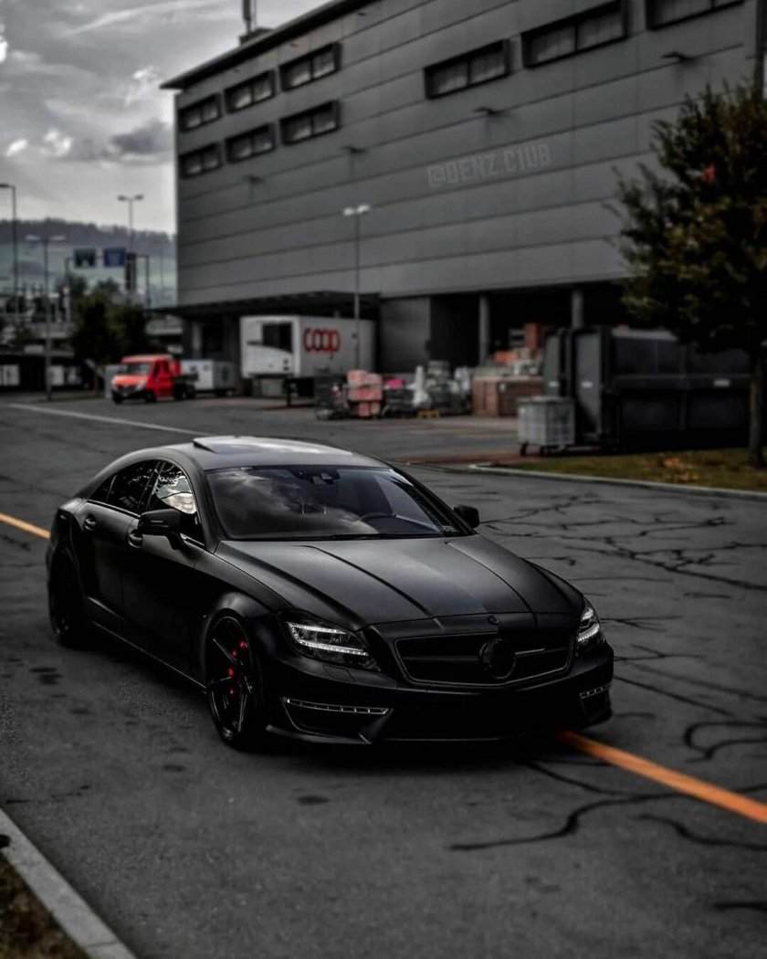 Mercedes benz cls 63 amg black