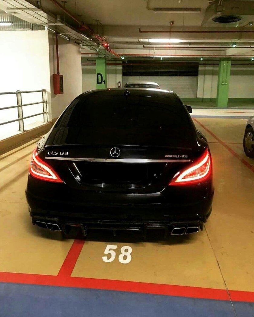 Мерседес CLS 63 AMG черный
