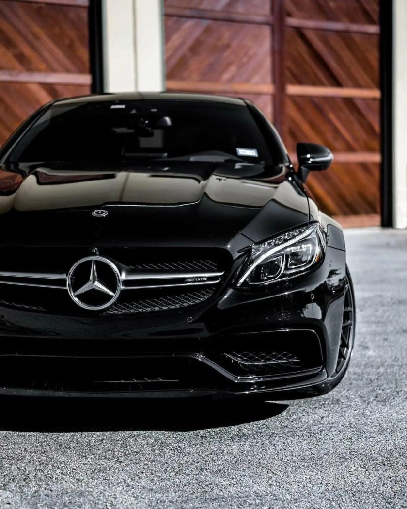 Мерседес Бенц АМГ 63