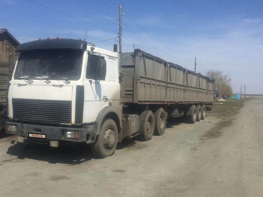 Маз зерновоз с прицепом