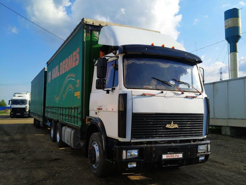 МАЗ 6303 седельный тягач