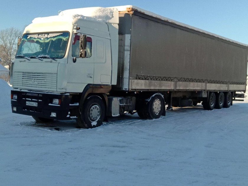 Маз 5440 с полуприцепом тент