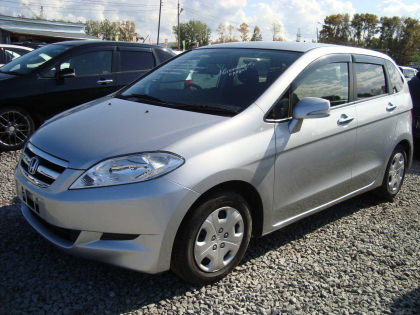 Хонда Эдикс 2004