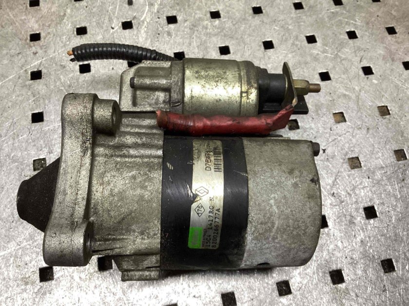 8200266777 Втягивающее реле