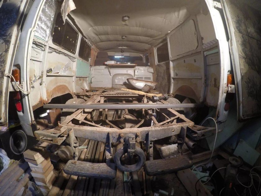 УАЗ 3962 днище