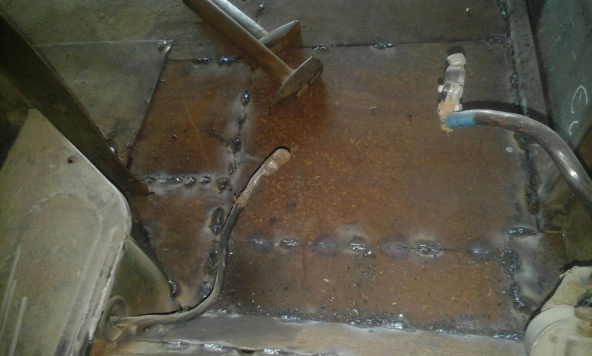 УАЗ 3909 днище