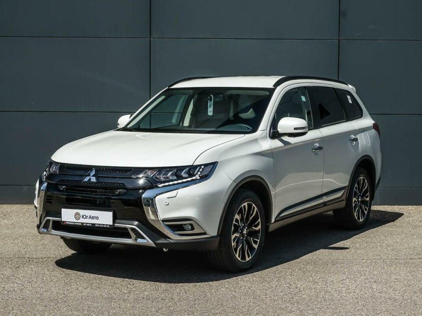 Митсубиси Аутлендер 2022
