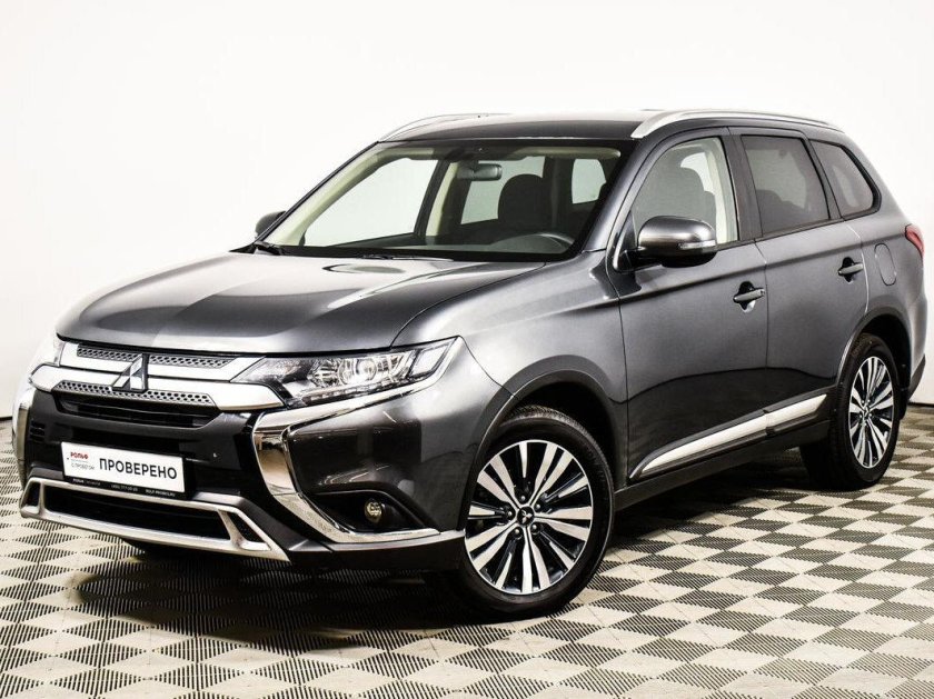 Мицубиси Аутлендер 2016