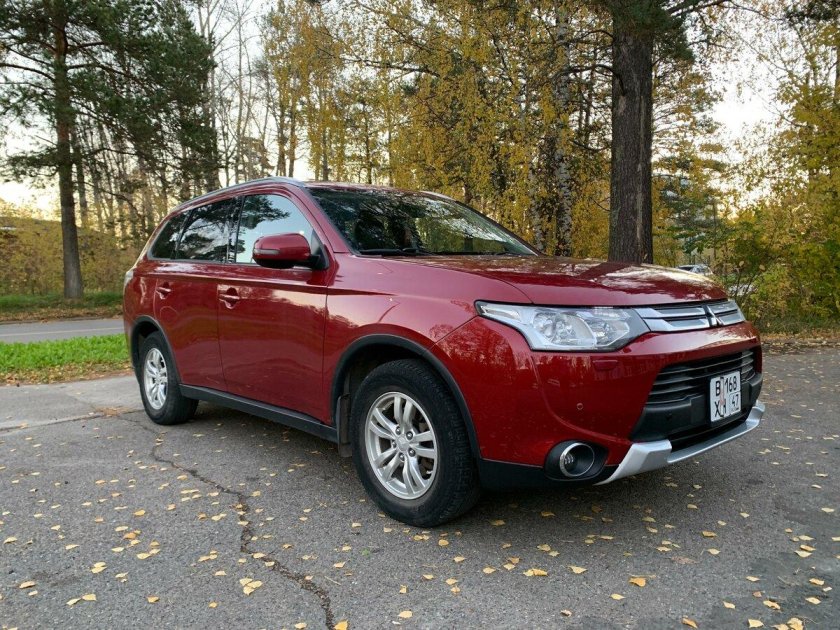 Mitsubishi outlander 2