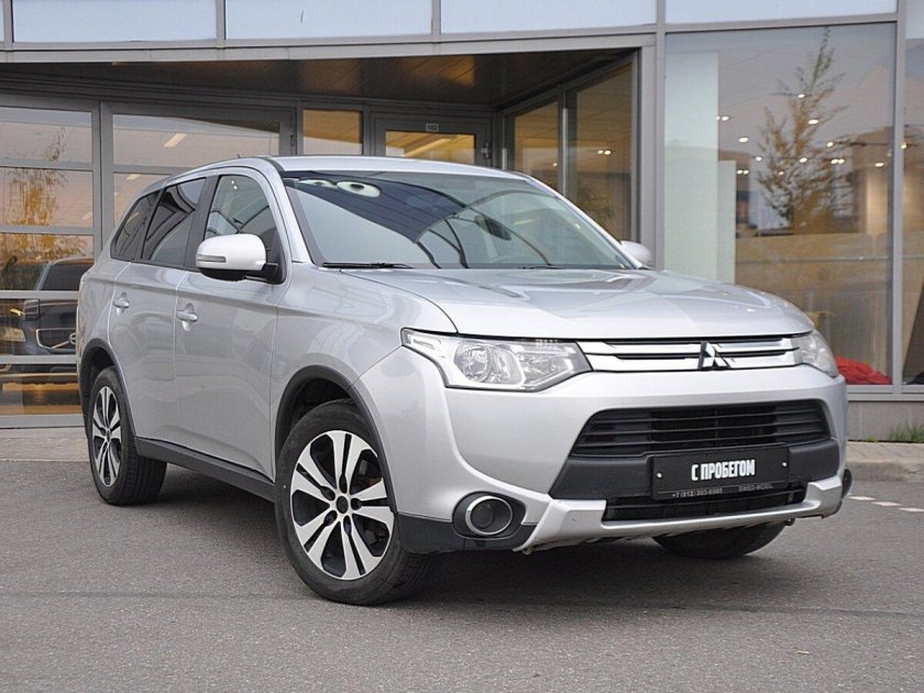 Митсубиси Аутлендер 3