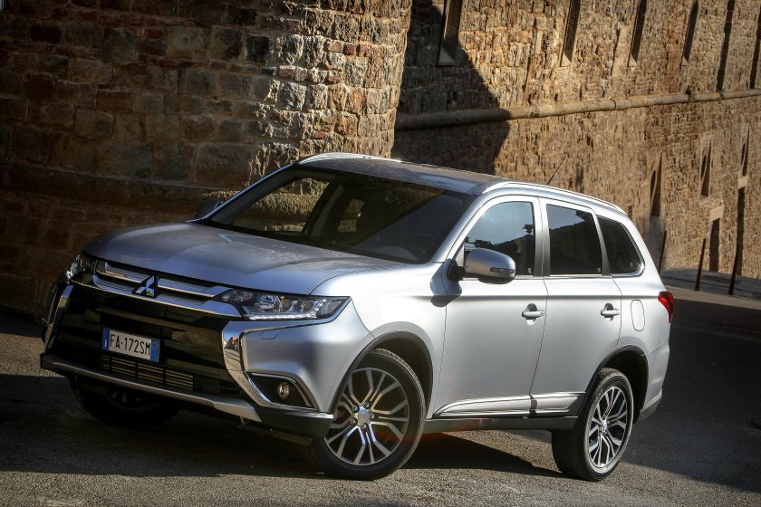Мицубиси Аутлендер 3