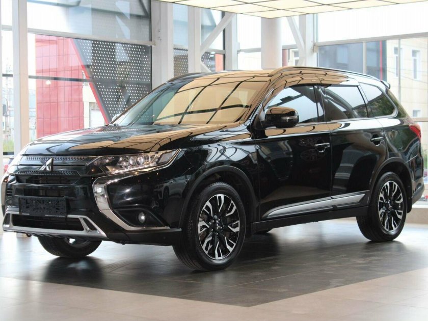 Новый Митсубиси Аутлендер 2022