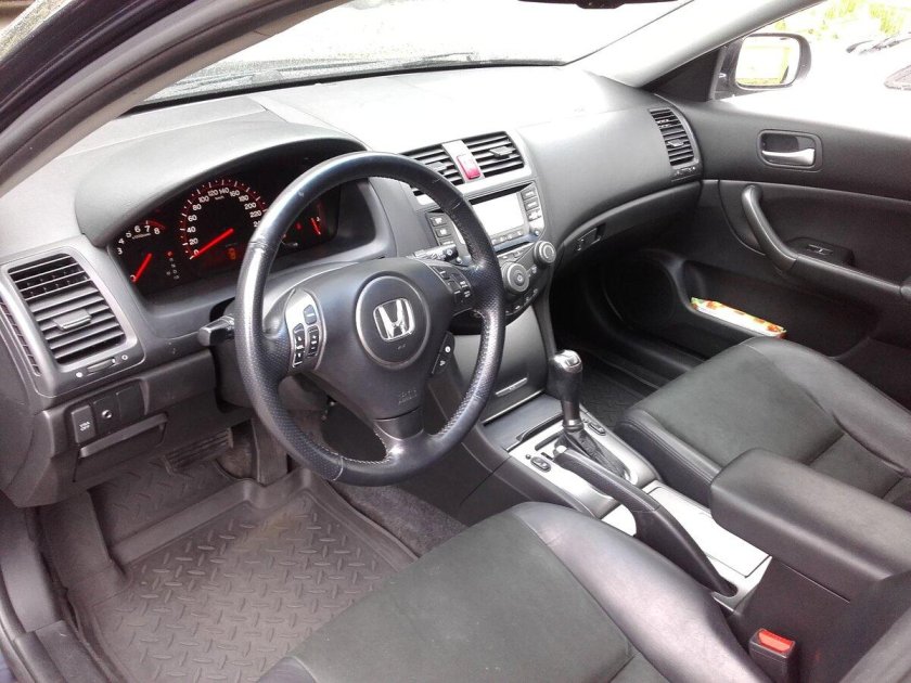 Honda Accord 7 Рестайлинг салон