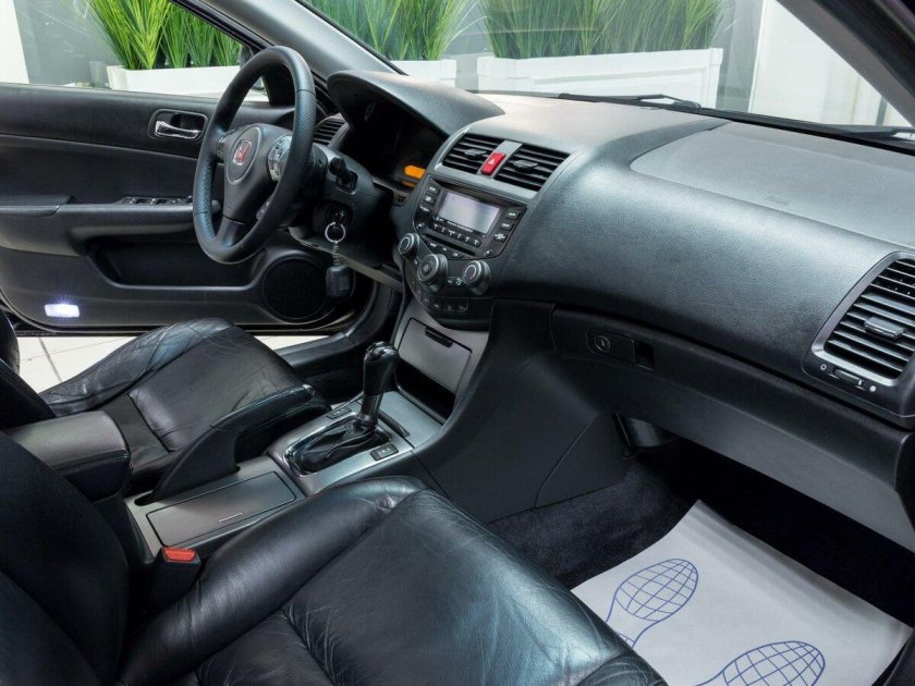 Honda Accord 2006 салон
