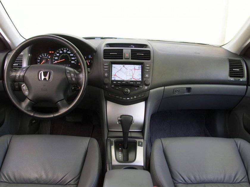 Honda Accord 7 2003