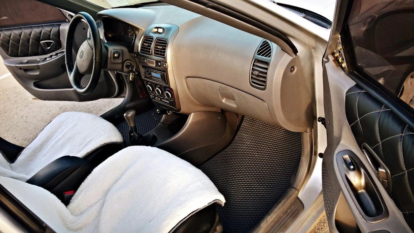 Hyundai Accent 2 салон