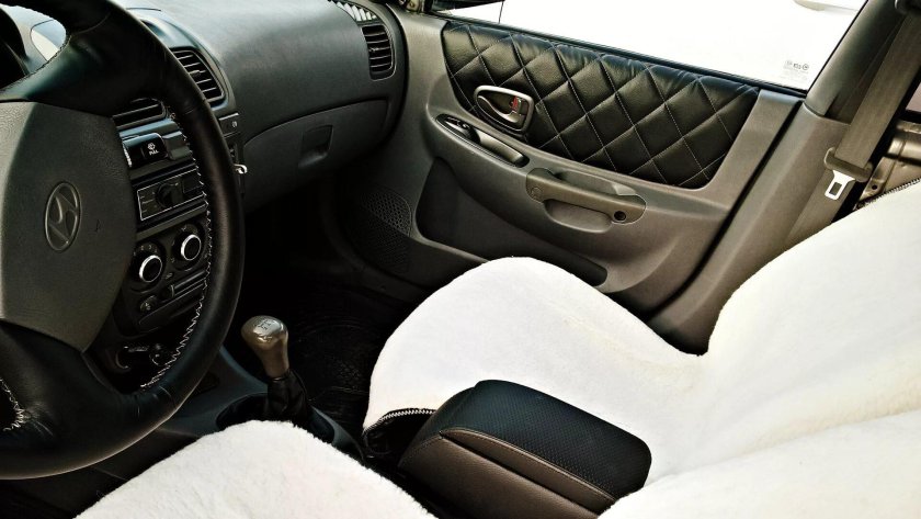 Черный салон акцент ТАГАЗ