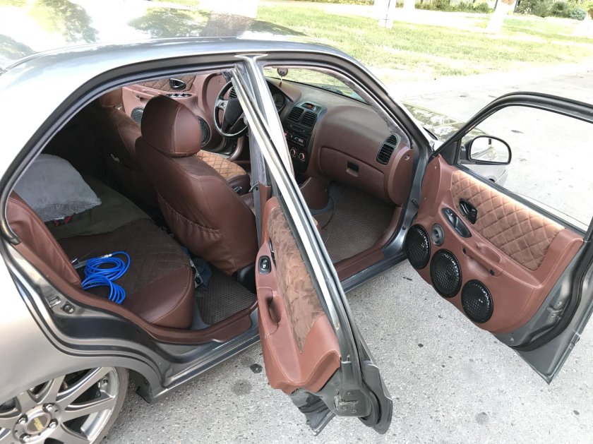 Кожаный салон Хендай акцент