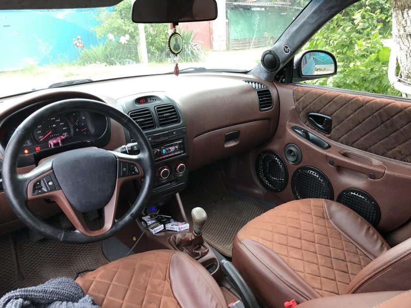 Hyundai Accent 2 салон