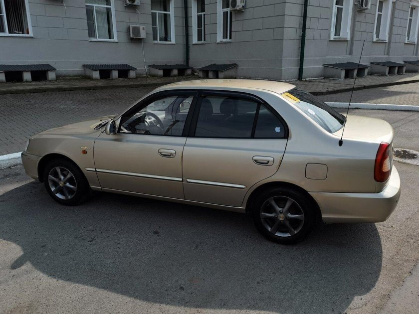 Nissan Sentra 2000