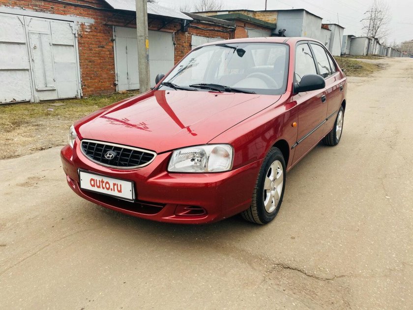 Hyundai Accent 2005 красный