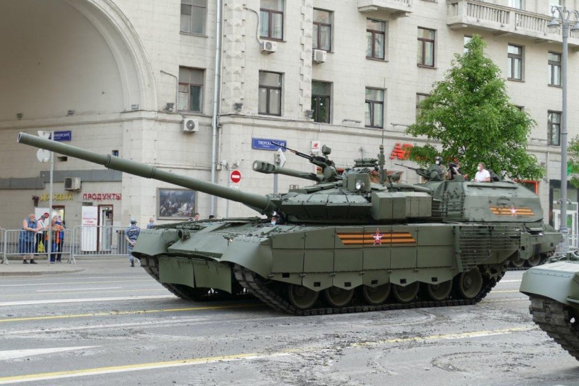 Танк т-80бвм