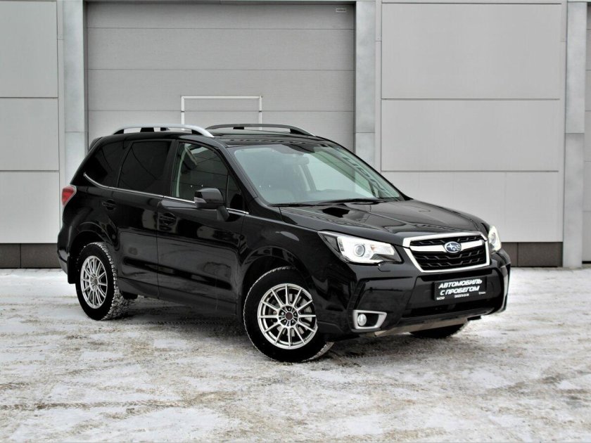 Субару Форестер 2016 черный
