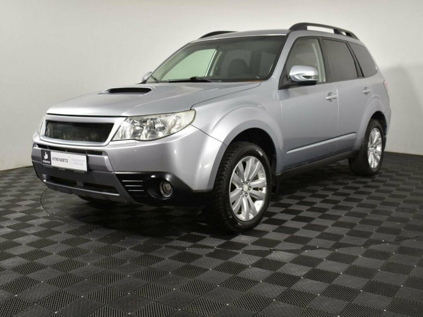 Субару Форестер 2011