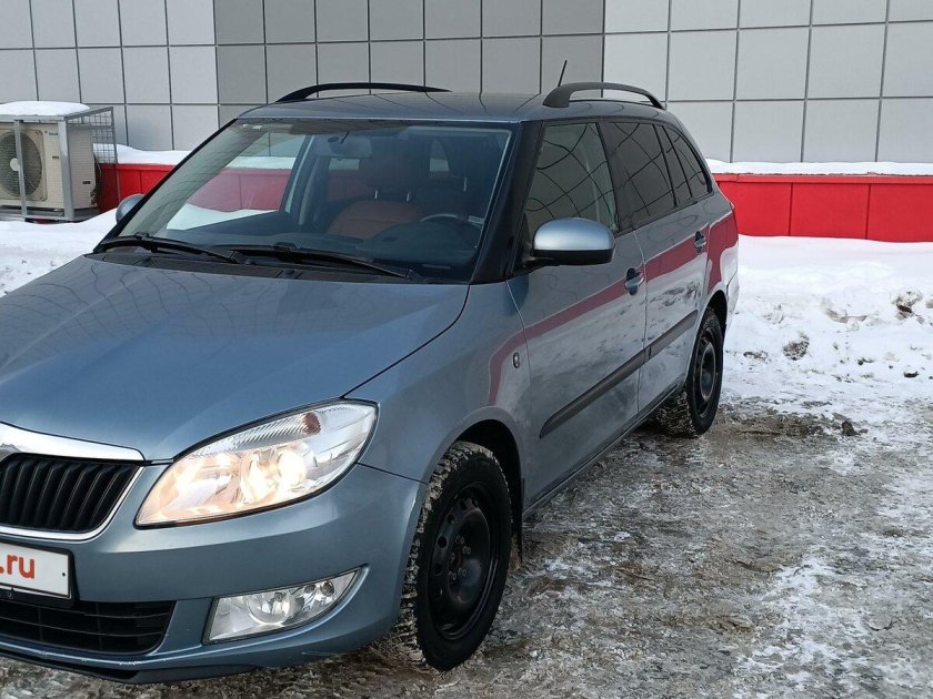Шкода фабия универсал 2012