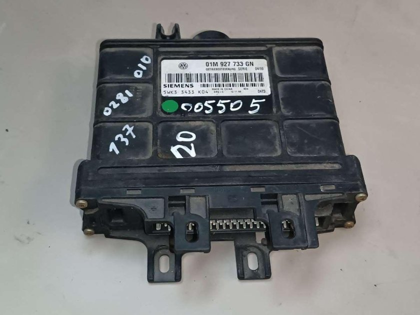 Volkswagen New Beetle блок управления АКПП