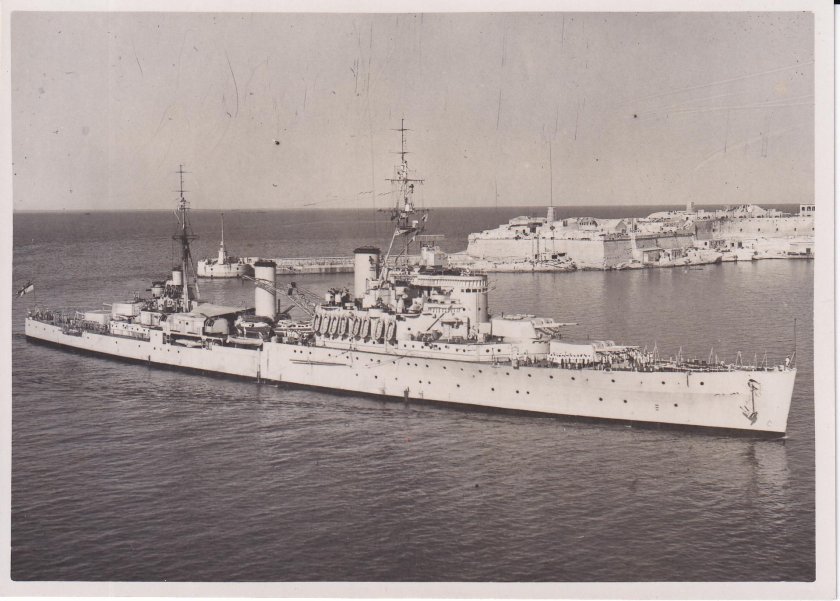 HMS Barham линкор