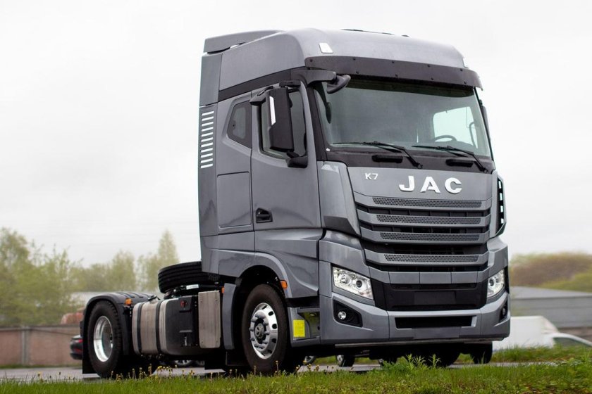 Тягач JAC k7