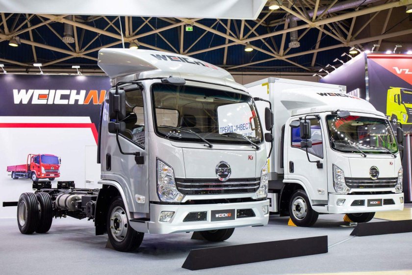 Китайский грузовик dongfeng 2023 тягач