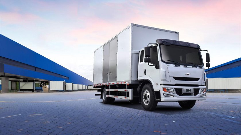Среднетоннажные грузовики