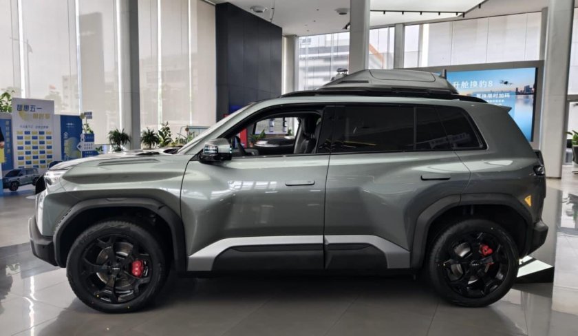 Электрический внедорожник