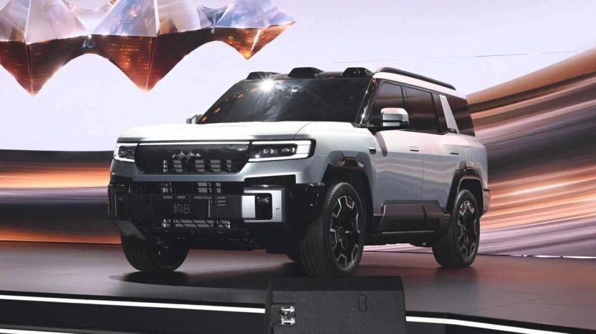 Китайские внедорожник