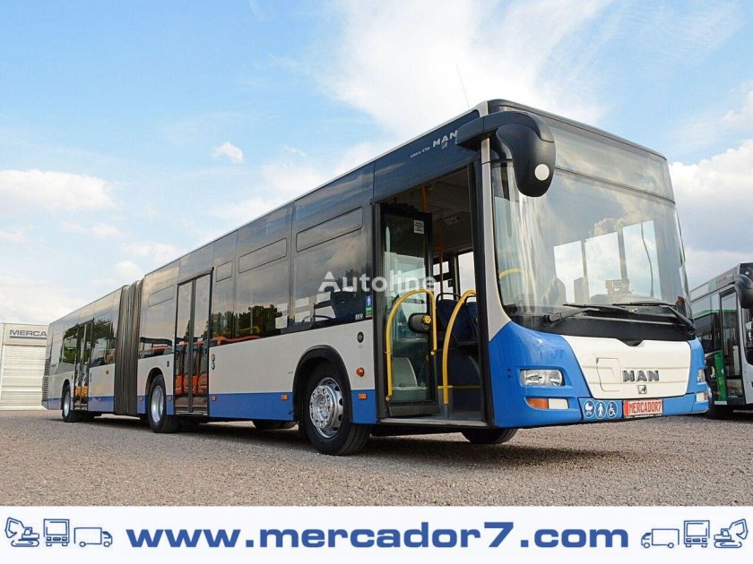 Автобус mercedes benz