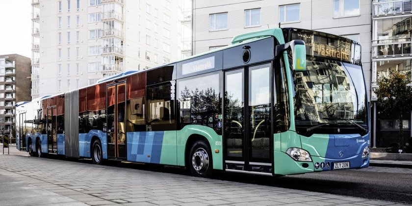 Низкопольный автобус Мерседес