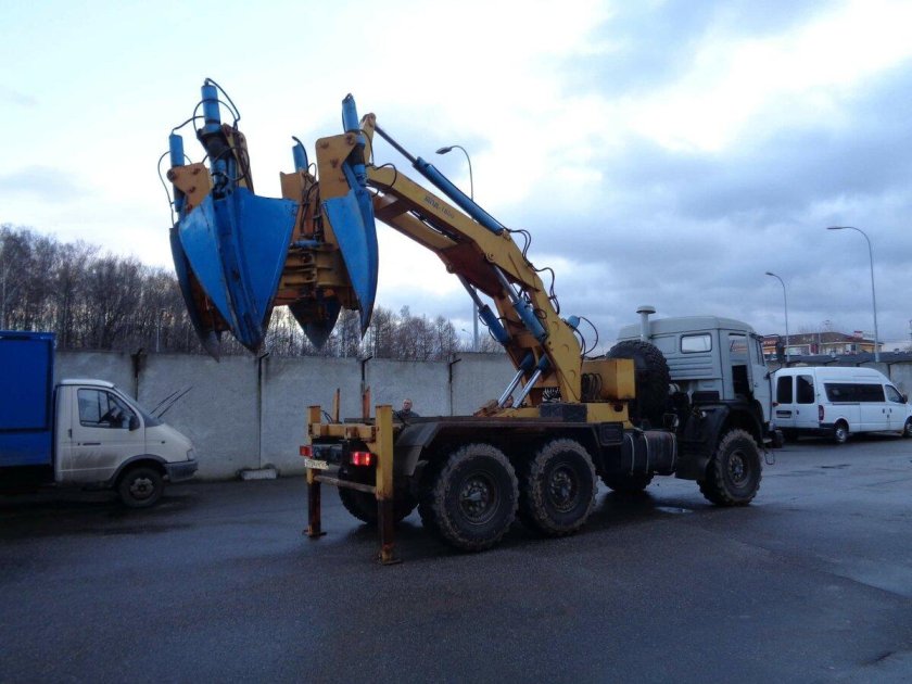 Пересадчик деревьев"OPTIMAL Opitz 1800"