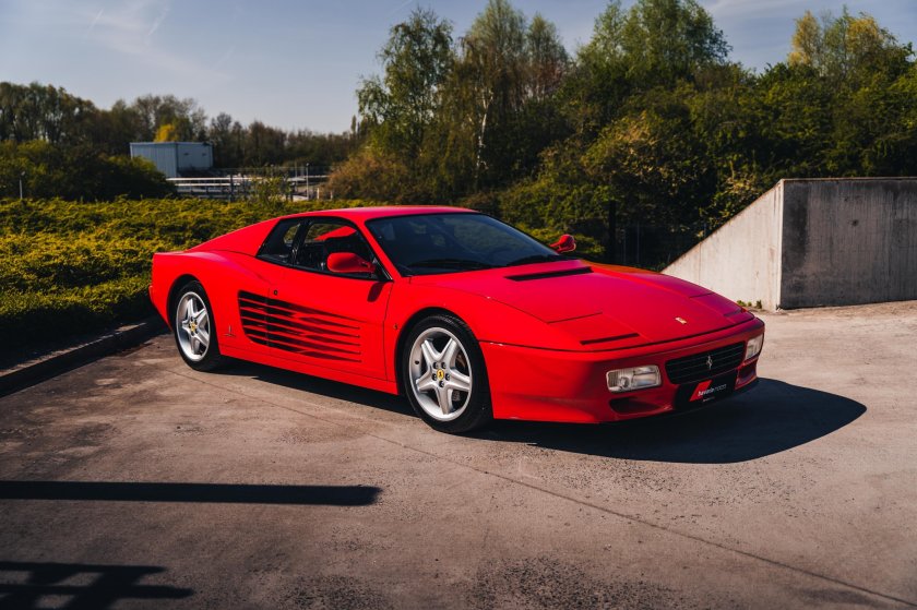 Ferrari testarossa 512tr