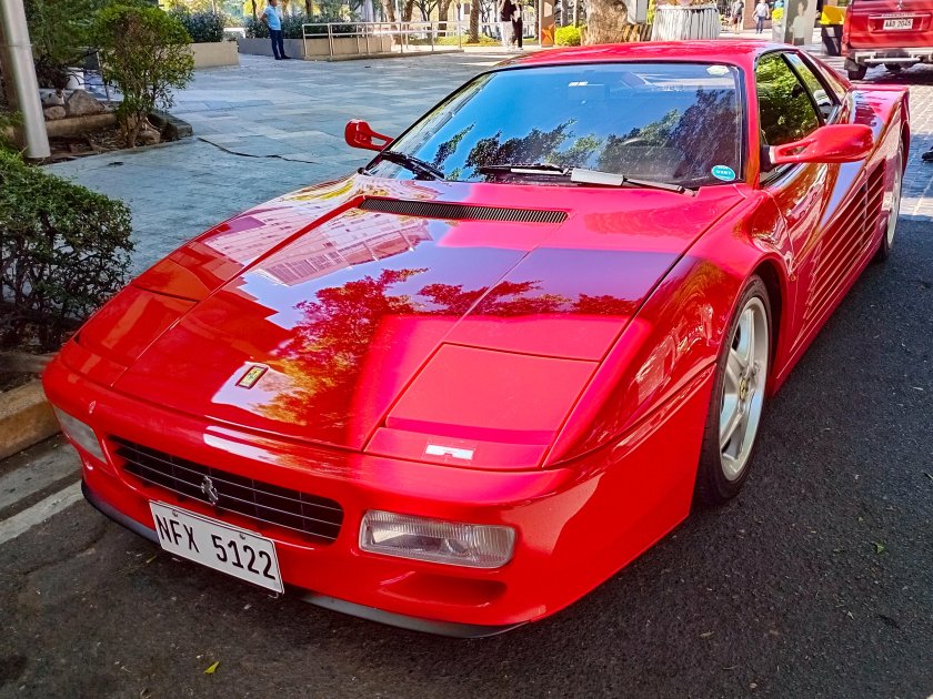 Ferrari testarossa 512m