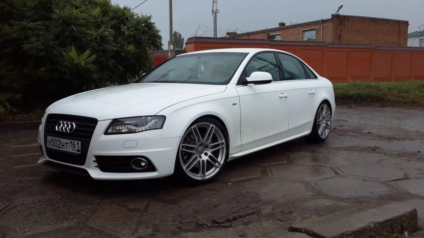 Audi a4 b8 белая
