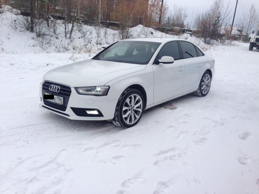 Ауди а4 белая