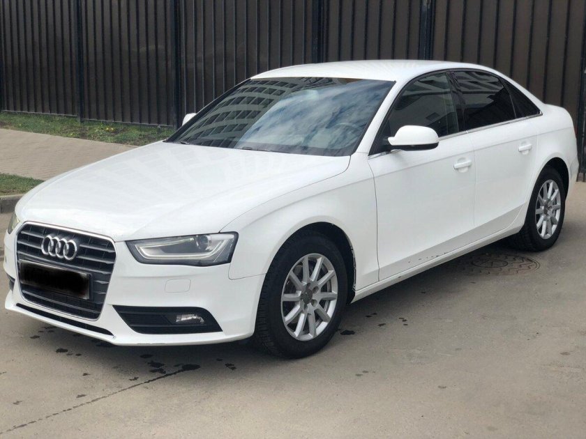 Ауди а4 седан белая